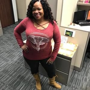 Meet your Posher, Angela